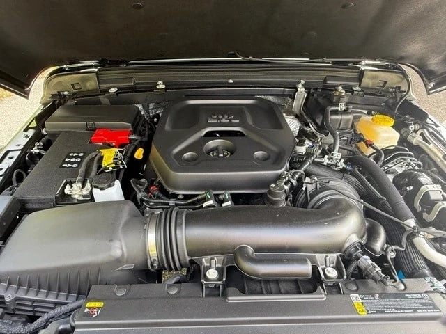2025 Jeep JL Wrangler - Image 10 of 21