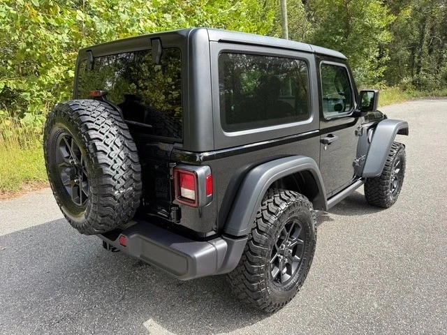 2025 Jeep JL Wrangler - Image 7 of 21