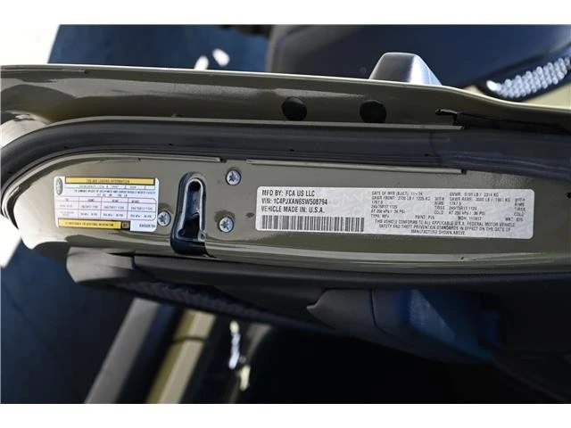 2025 Jeep JL Wrangler - Image 17 of 17