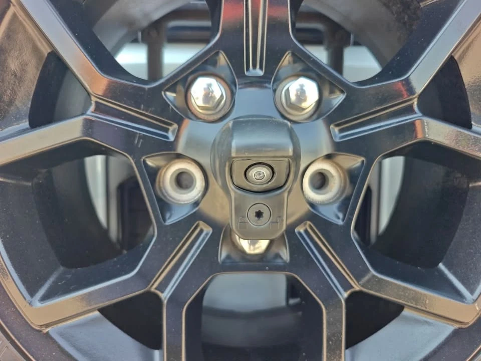 2025 Jeep JL Wrangler - Image 6 of 20