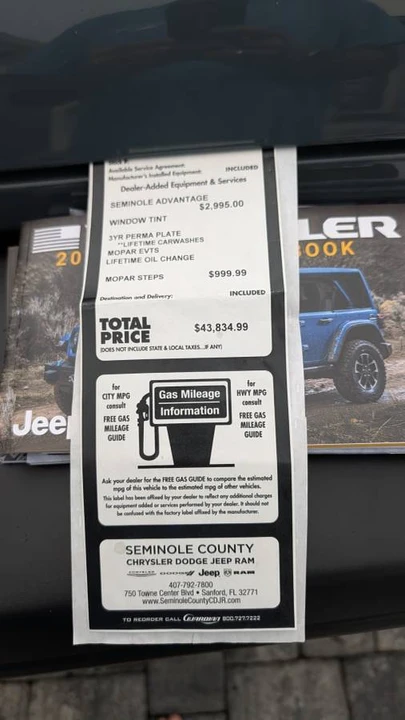 2025 Jeep JL Wrangler - Image 6 of 9