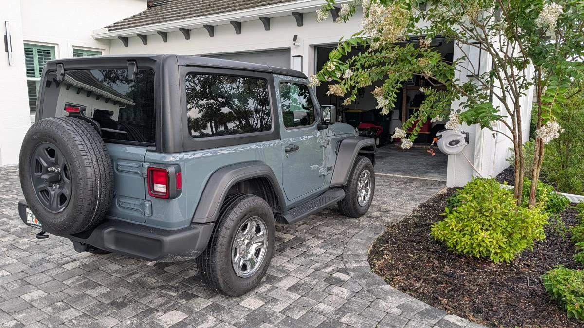 2025 Jeep JL Wrangler - Image 9 of 9
