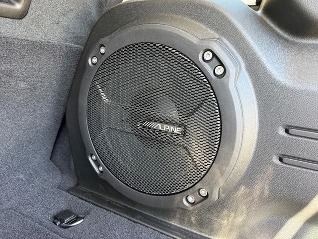 2025 Jeep JL Wrangler - Image 18 of 21