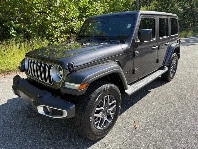 2025 Jeep JL Wrangler - Image 3 of 21