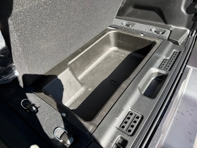 2025 Jeep JL Wrangler - Image 19 of 21