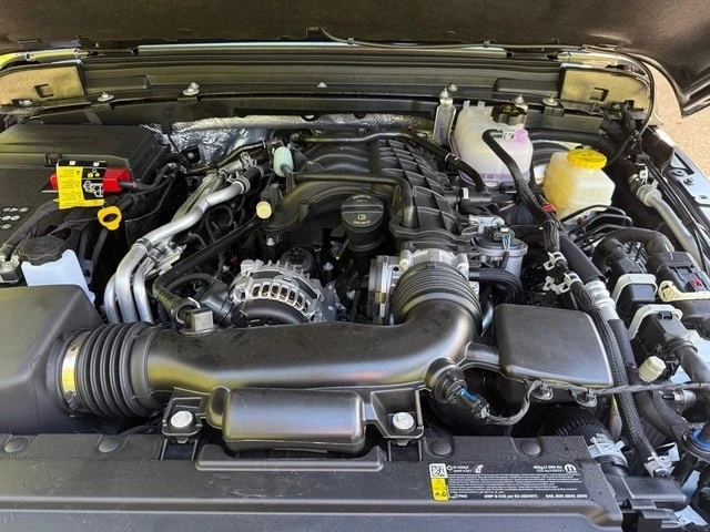 2025 Jeep JL Wrangler - Image 10 of 21