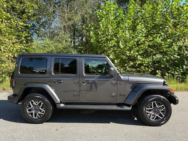 2025 Jeep JL Wrangler - Image 6 of 21