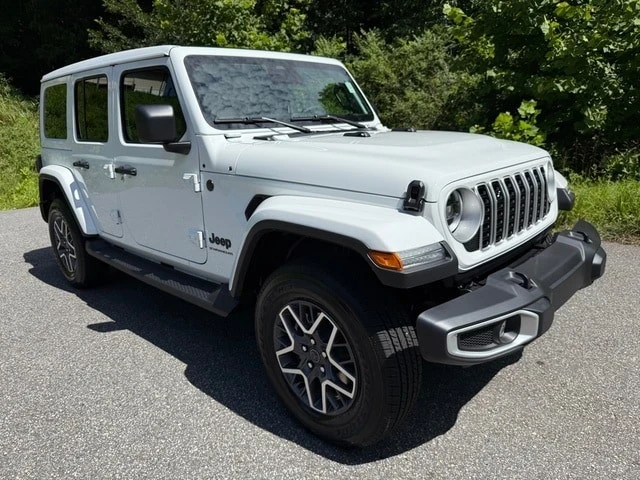 2025 Jeep JL Wrangler - Image 5 of 21