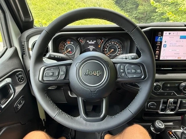 2025 Jeep JL Wrangler - Image 21 of 21