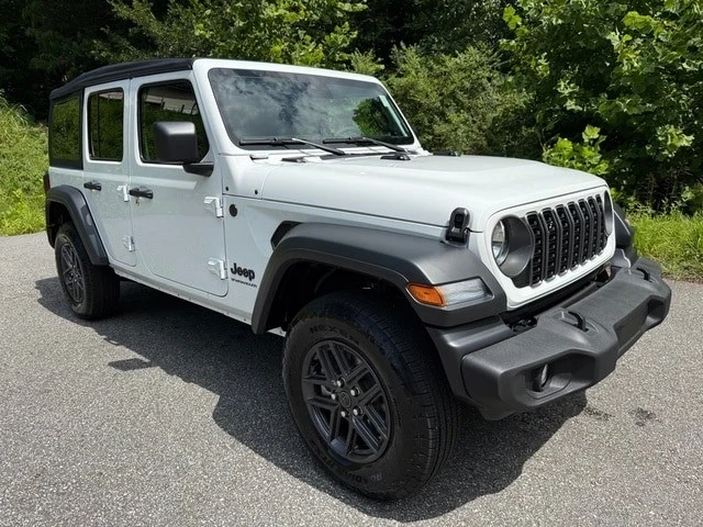 2025 Jeep JL Wrangler - Image 5 of 21