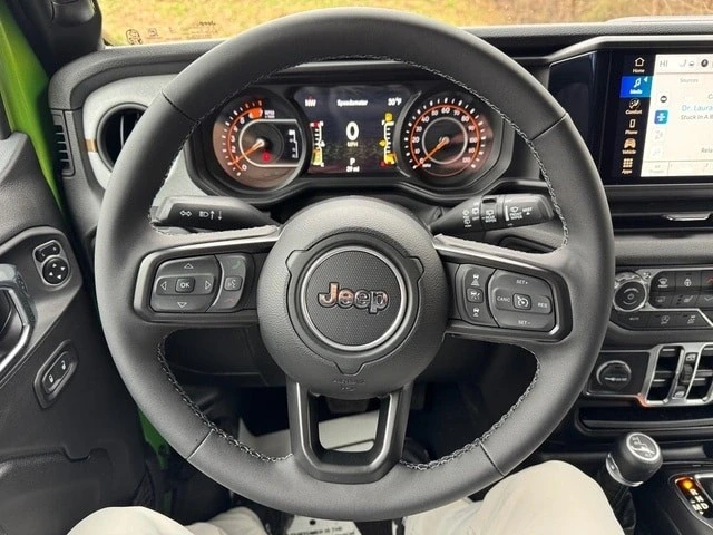 2025 Jeep JL Wrangler - Image 21 of 21