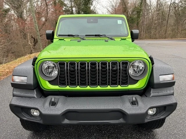 2025 Jeep JL Wrangler - Image 4 of 21