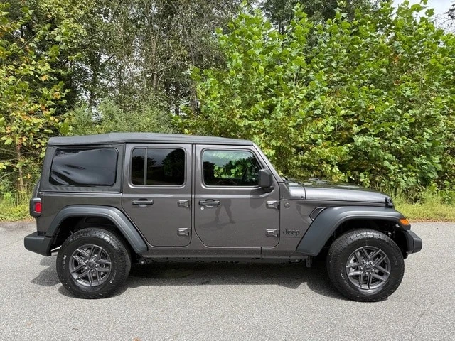 2025 Jeep JL Wrangler - Image 6 of 21