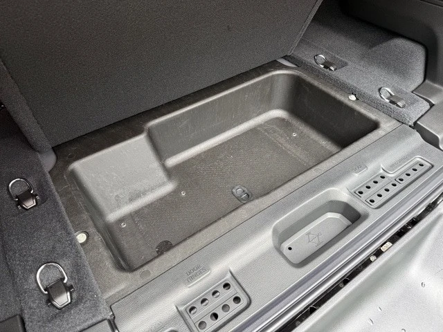 2025 Jeep JL Wrangler - Image 18 of 21