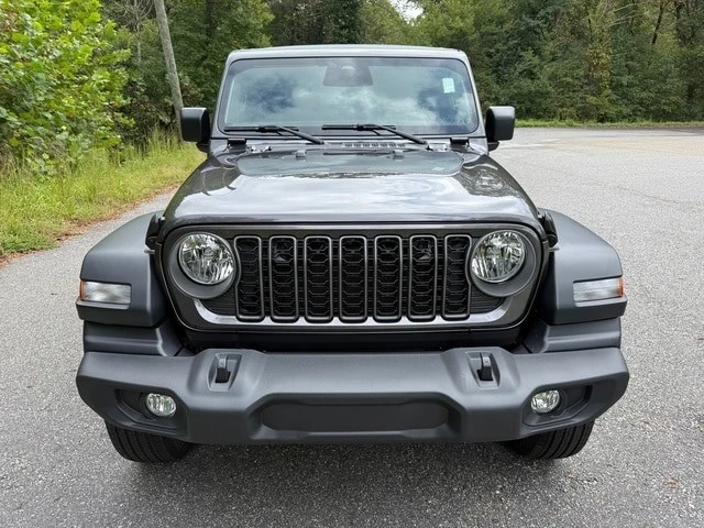 2025 Jeep JL Wrangler - Image 4 of 21