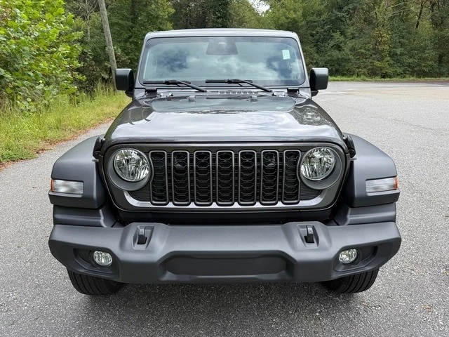 2025 Jeep JL Wrangler - Image 4 of 21