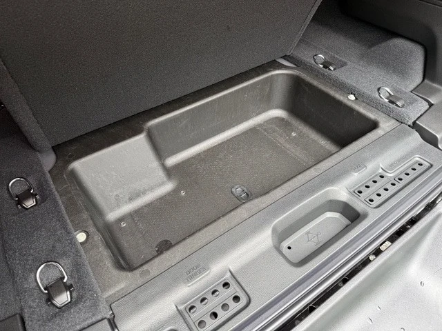 2025 Jeep JL Wrangler - Image 18 of 21