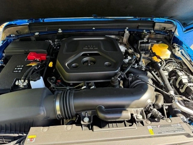 2025 Jeep JL Wrangler - Image 10 of 21