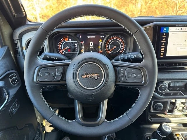2025 Jeep JL Wrangler - Image 19 of 21