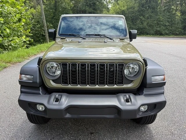 2025 Jeep JL Wrangler - Image 4 of 21