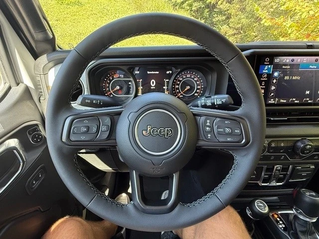 2025 Jeep JL Wrangler - Image 21 of 21