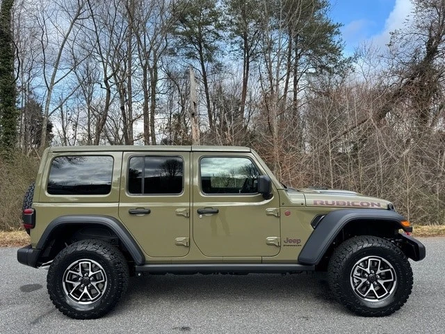 2025 Jeep JL Wrangler - Image 6 of 21