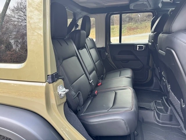 2025 Jeep JL Wrangler - Image 21 of 21