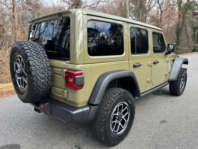 2025 Jeep JL Wrangler - Image 7 of 21