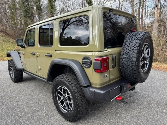 2025 Jeep JL Wrangler - Image 9 of 21