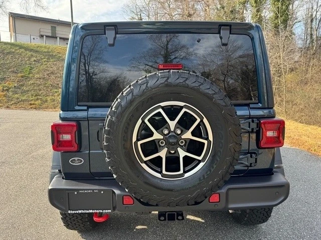 2025 Jeep JL Wrangler - Image 8 of 21