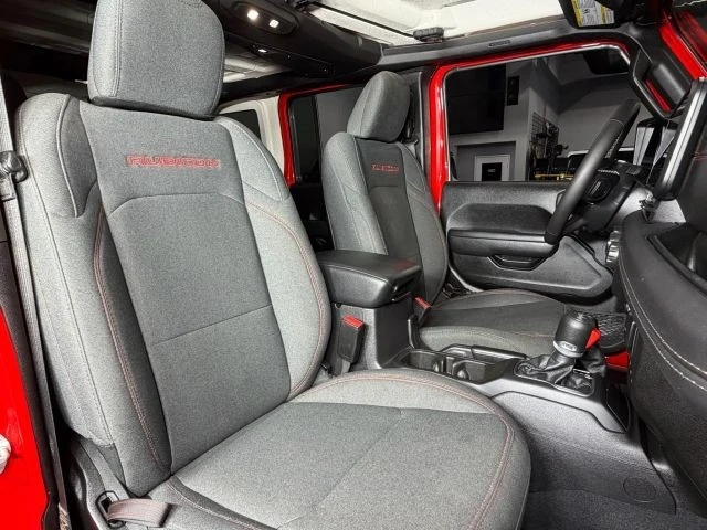 2025 Jeep JL Wrangler - Image 16 of 21