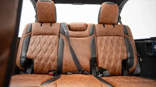 2025 Jeep JL Wrangler - Image 19 of 21
