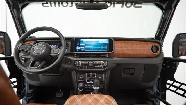 2025 Jeep JL Wrangler - Image 20 of 21