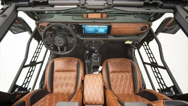 2025 Jeep JL Wrangler - Image 20 of 21