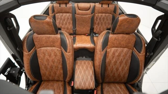 2025 Jeep JL Wrangler - Image 17 of 21