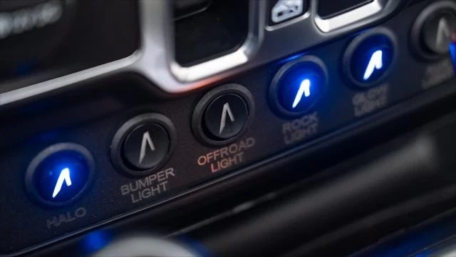 2025 Jeep JL Wrangler - Image 21 of 21
