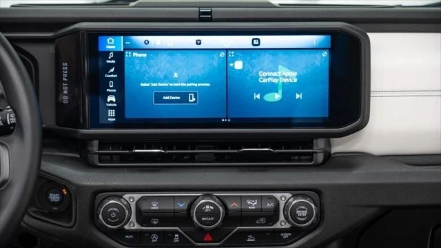 2025 Jeep JL Wrangler - Image 18 of 21