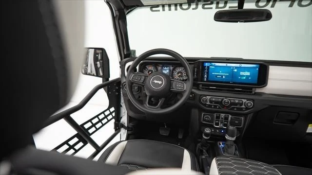 2025 Jeep JL Wrangler - Image 12 of 21