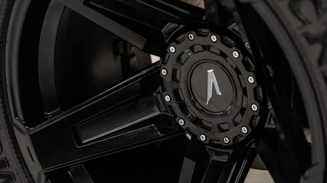 2025 Jeep JL Wrangler - Image 21 of 21
