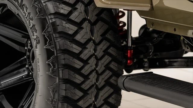 2025 Jeep JL Wrangler - Image 17 of 21