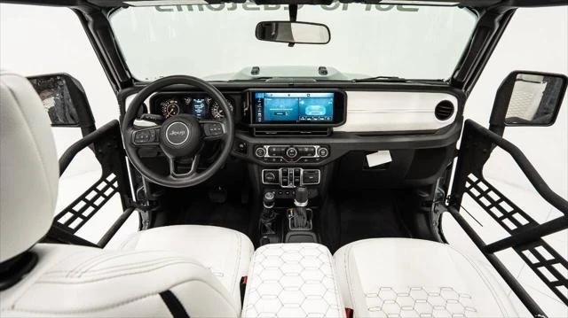 2025 Jeep JL Wrangler - Image 11 of 21