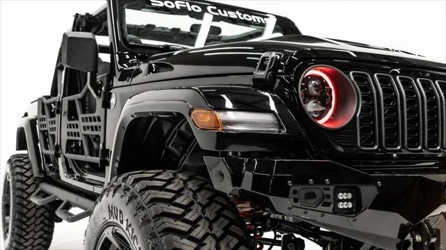2025 Jeep JL Wrangler - Image 15 of 21