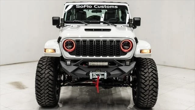 2025 Jeep JL Wrangler - Image 10 of 21