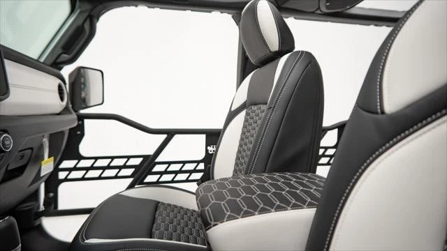 2025 Jeep JL Wrangler - Image 17 of 21