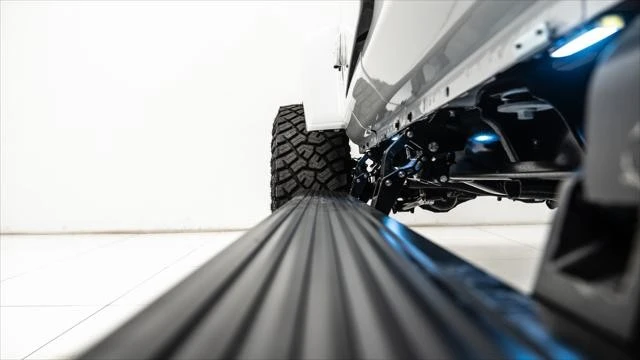 2025 Jeep JL Wrangler - Image 15 of 21