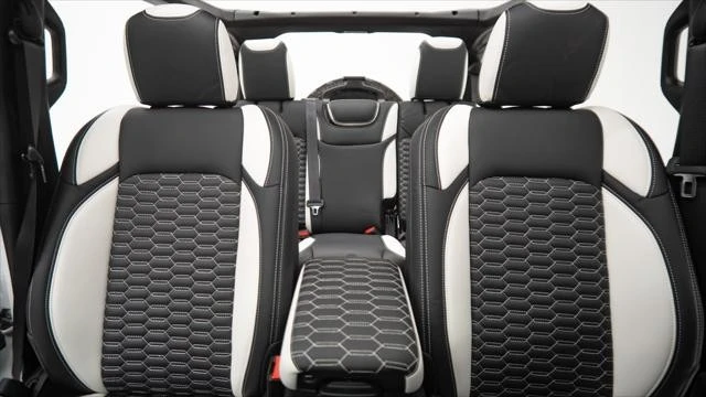 2025 Jeep JL Wrangler - Image 21 of 21