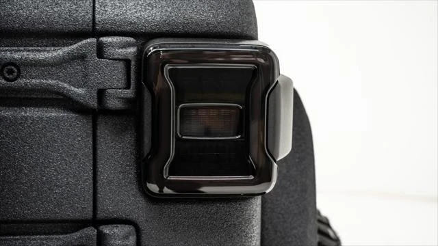 2025 Jeep JL Wrangler - Image 19 of 21