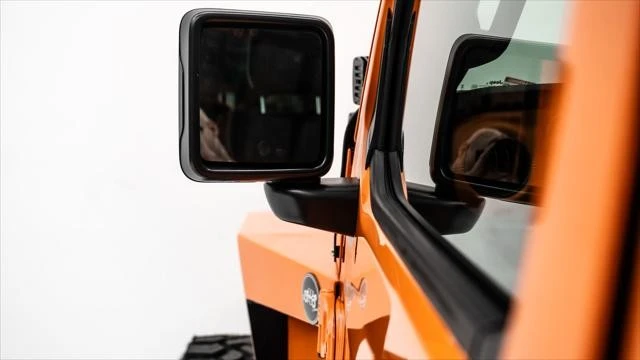 2025 Jeep JL Wrangler - Image 17 of 21