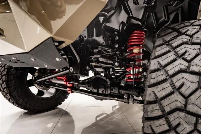 2025 Jeep JL Wrangler - Image 20 of 21