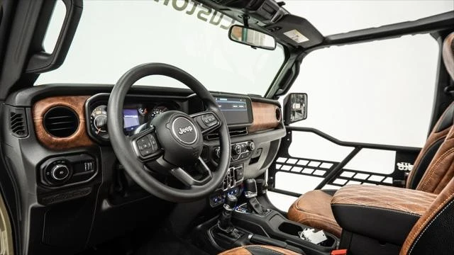 2025 Jeep JL Wrangler - Image 13 of 20